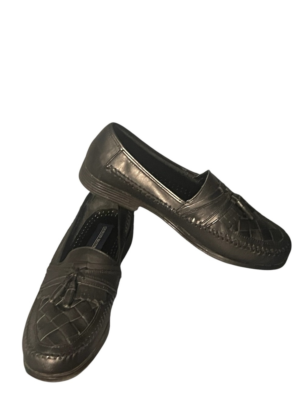 Giorgio Brutini black leather loafers w/ leather tassels & woven design-10 1/2 M